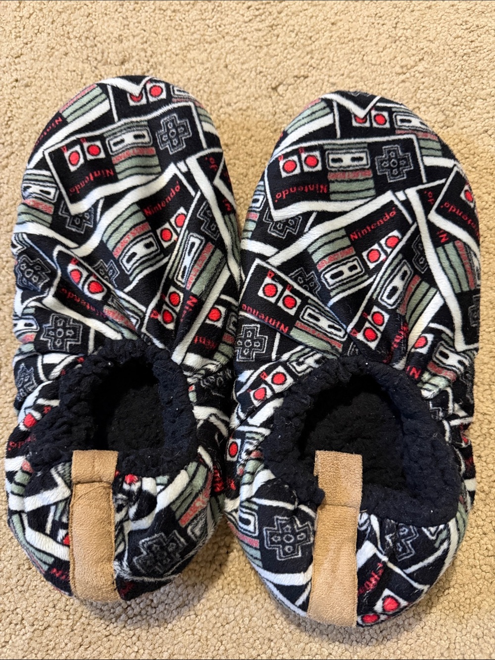 Nintendo Mens Black Retro Controller Patterned Slippers with Red Accents
